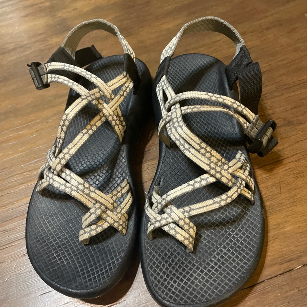 Chaco ZX/2 Strappy Outdoor Hiking Sandals Women’s Size 10 Vibram Soles